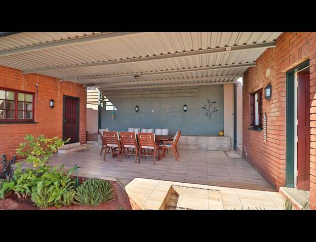 3 BEDROOM HOUSE FOR SALE IN KENSINGTON